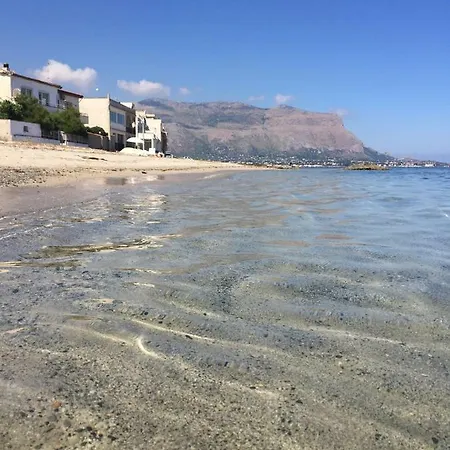 A Casa Di Giuseppe 2 Carini